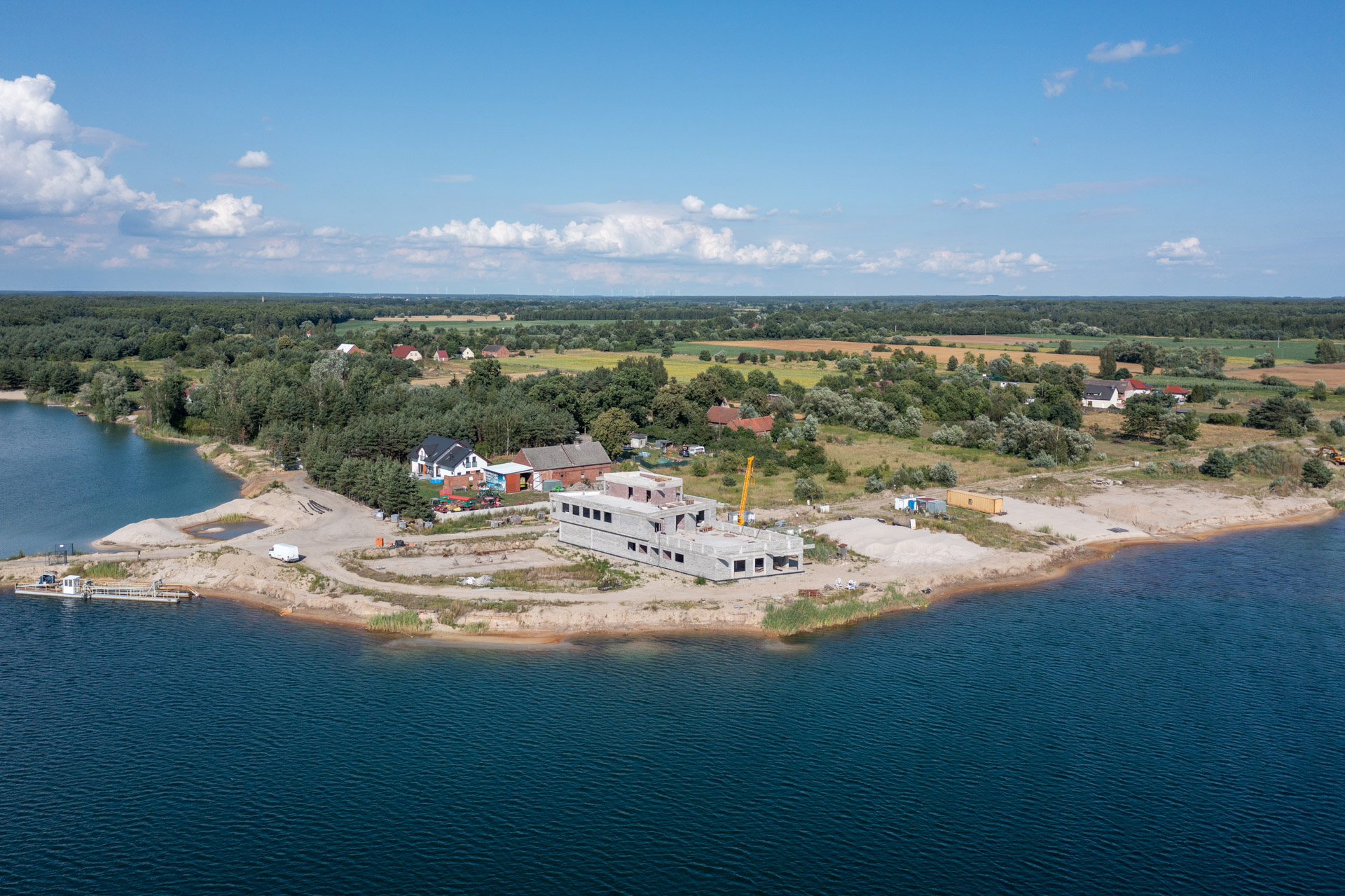 Budynek usługowy Marina w Brzezinkach